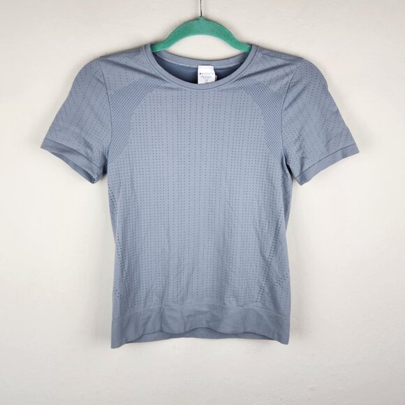 Athleta In Motion Seamless Short Sleeve Athletic Tee Gray sz XXS - Picture 1 of 9
